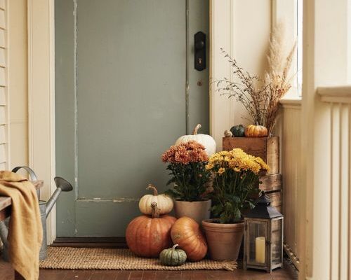 fall outdoor decor front porch with pumpkins and mums