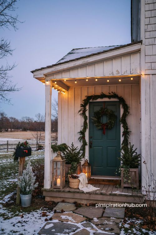 Outdoor christmas decor ideas for a cozy festive front porch and yard